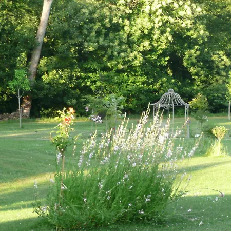 Bed & Breakfast Dinan La Priquetais 3*